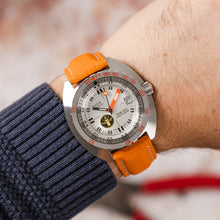 Load image into Gallery viewer, Hirsch CARBON Leather Watch Strap ORANGE 24mm