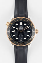 Load image into Gallery viewer, Omega Seamaster Professional Dive watch with Rubber Strap
