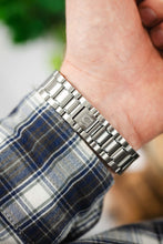 Load image into Gallery viewer, OMEGA Speedmaster Date - Japan Issue - Pewter &amp; Black