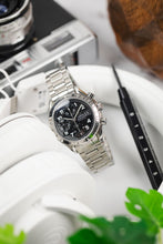 Load image into Gallery viewer, OMEGA Speedmaster Date - Japan Issue - Pewter &amp; Black